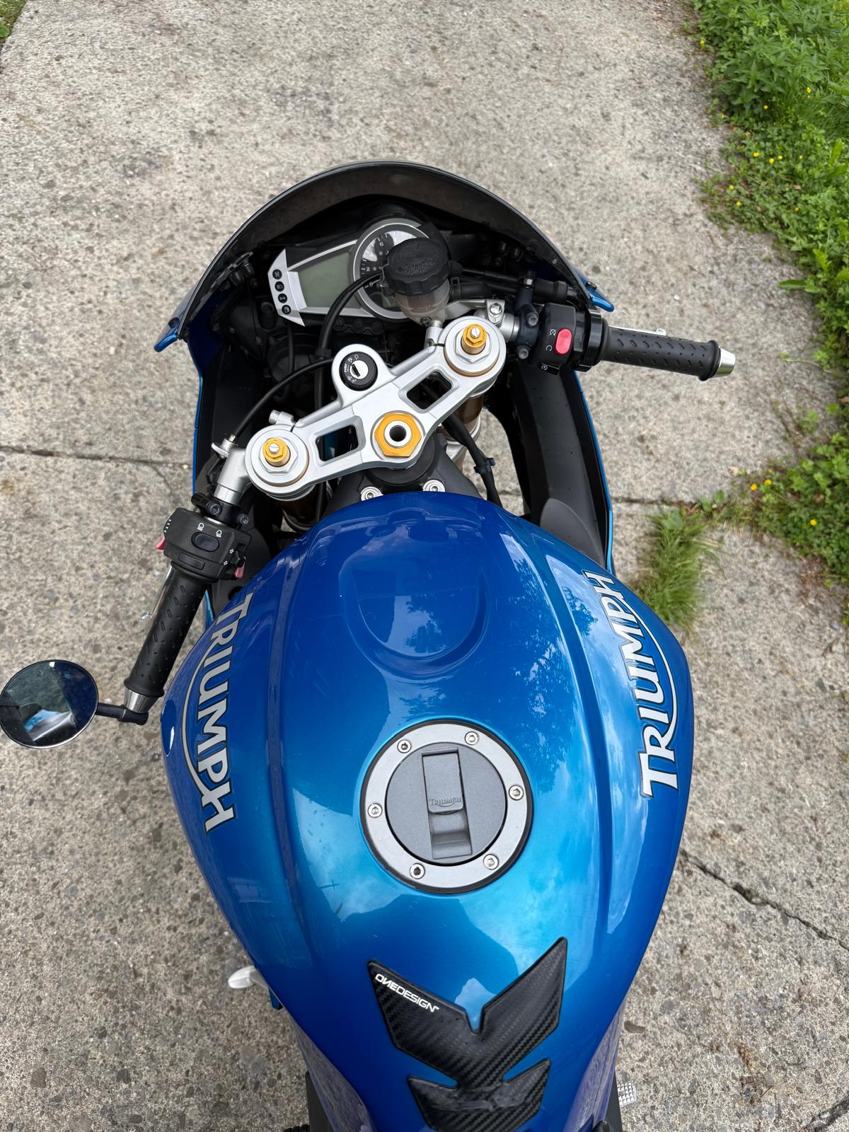 TRIUMPH Daytona 675-image-3