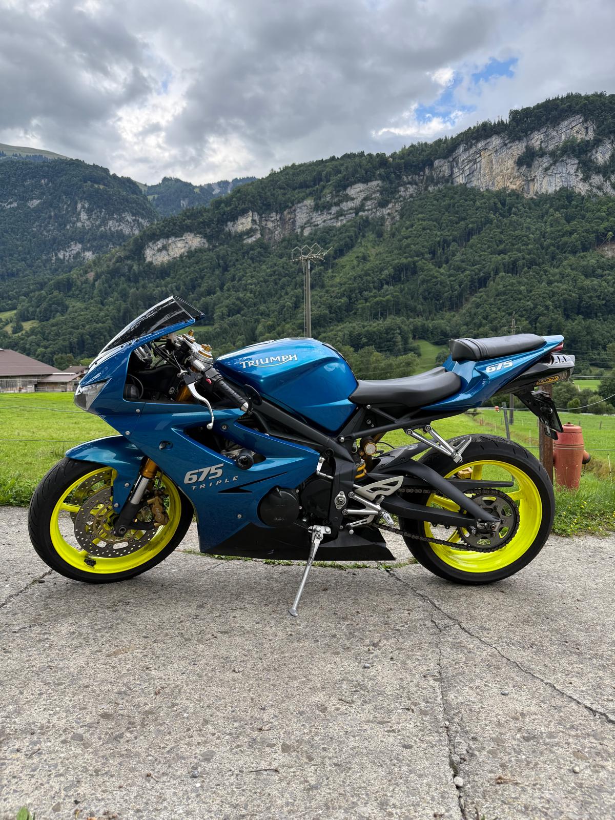 TRIUMPH Daytona 675-image-0