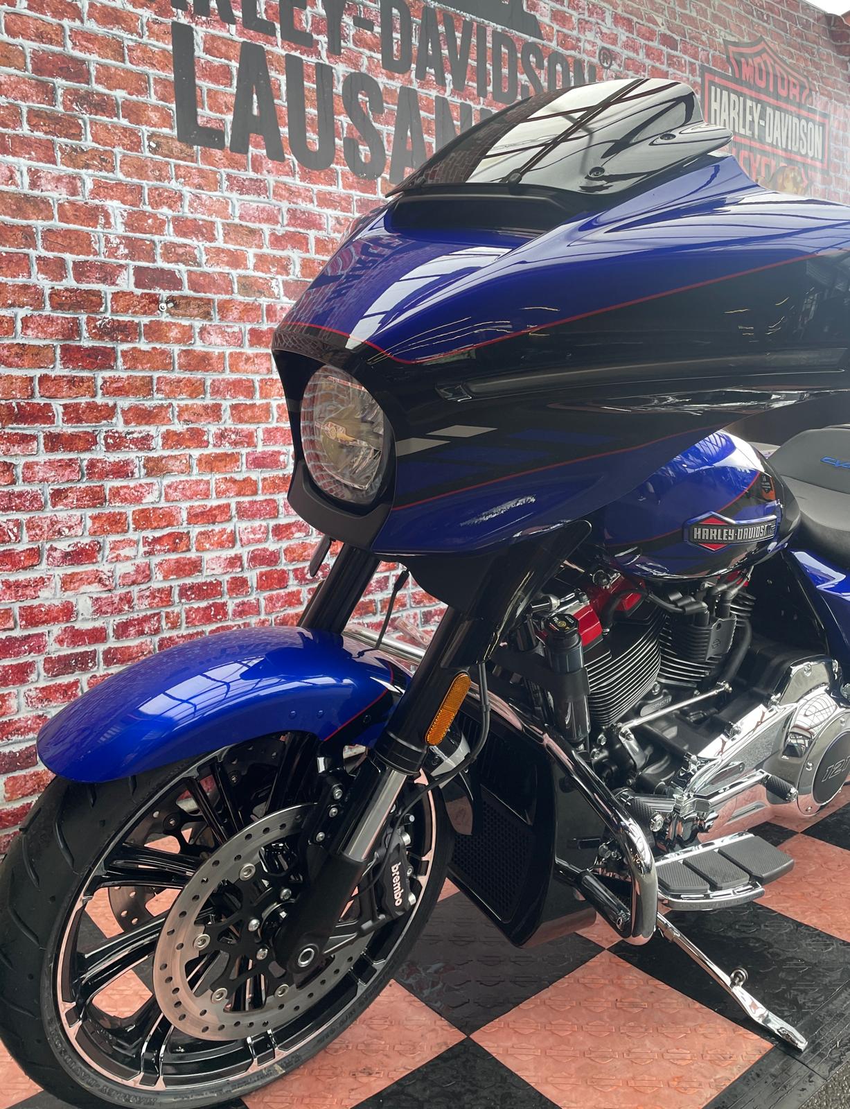 HARLEY-DAVIDSON CVO Street Glide-image-10
