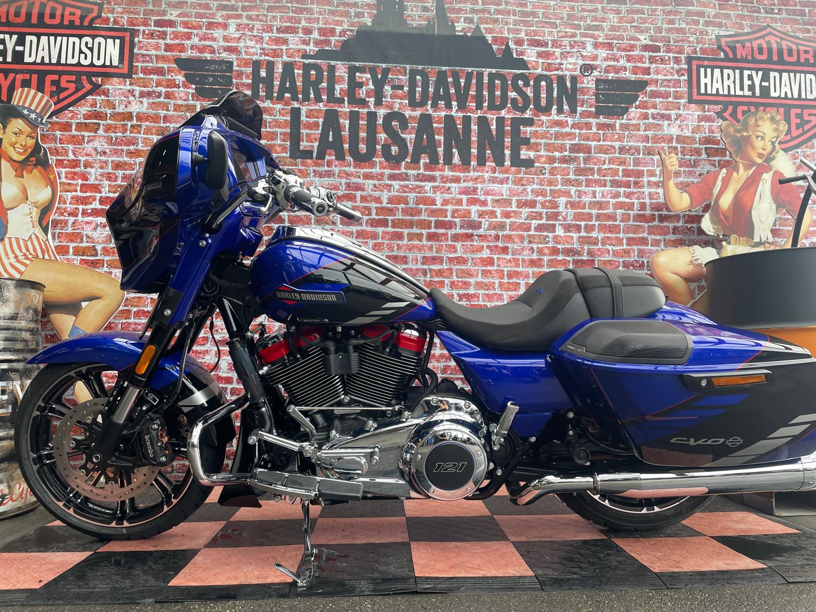 HARLEY-DAVIDSON CVO Street Glide-image-2