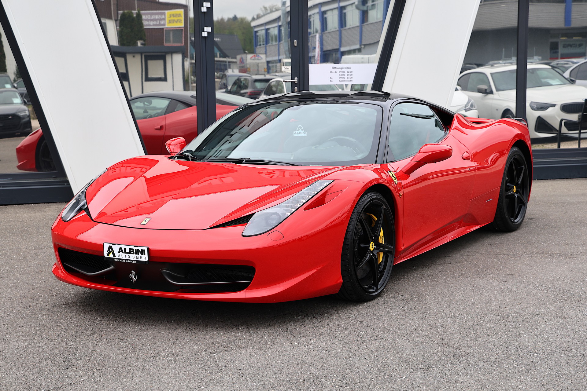 FERRARI 458 Italia 4.5 V8-showroom-element-1