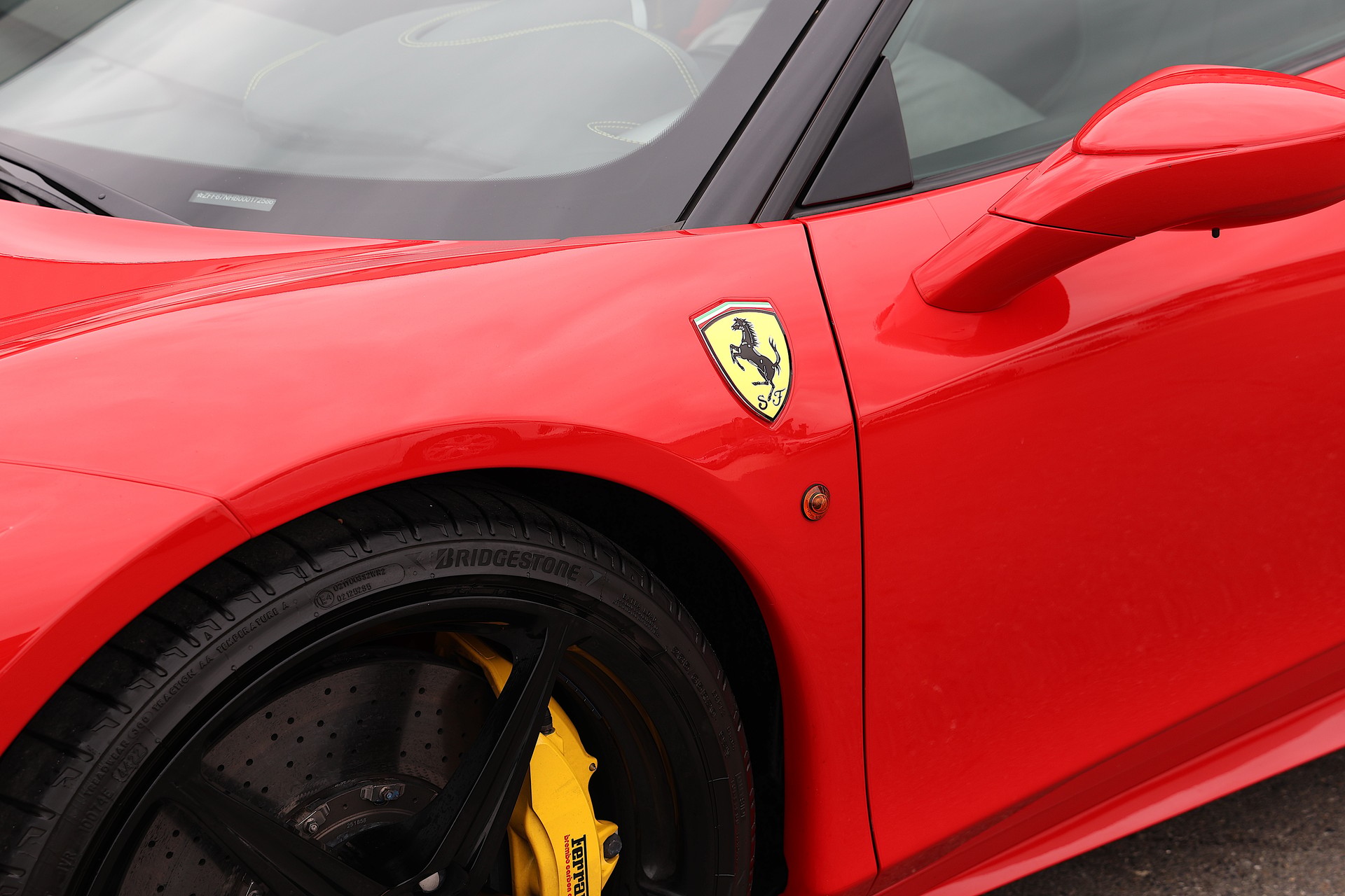 FERRARI 458 Italia 4.5 V8-showroom-element-3