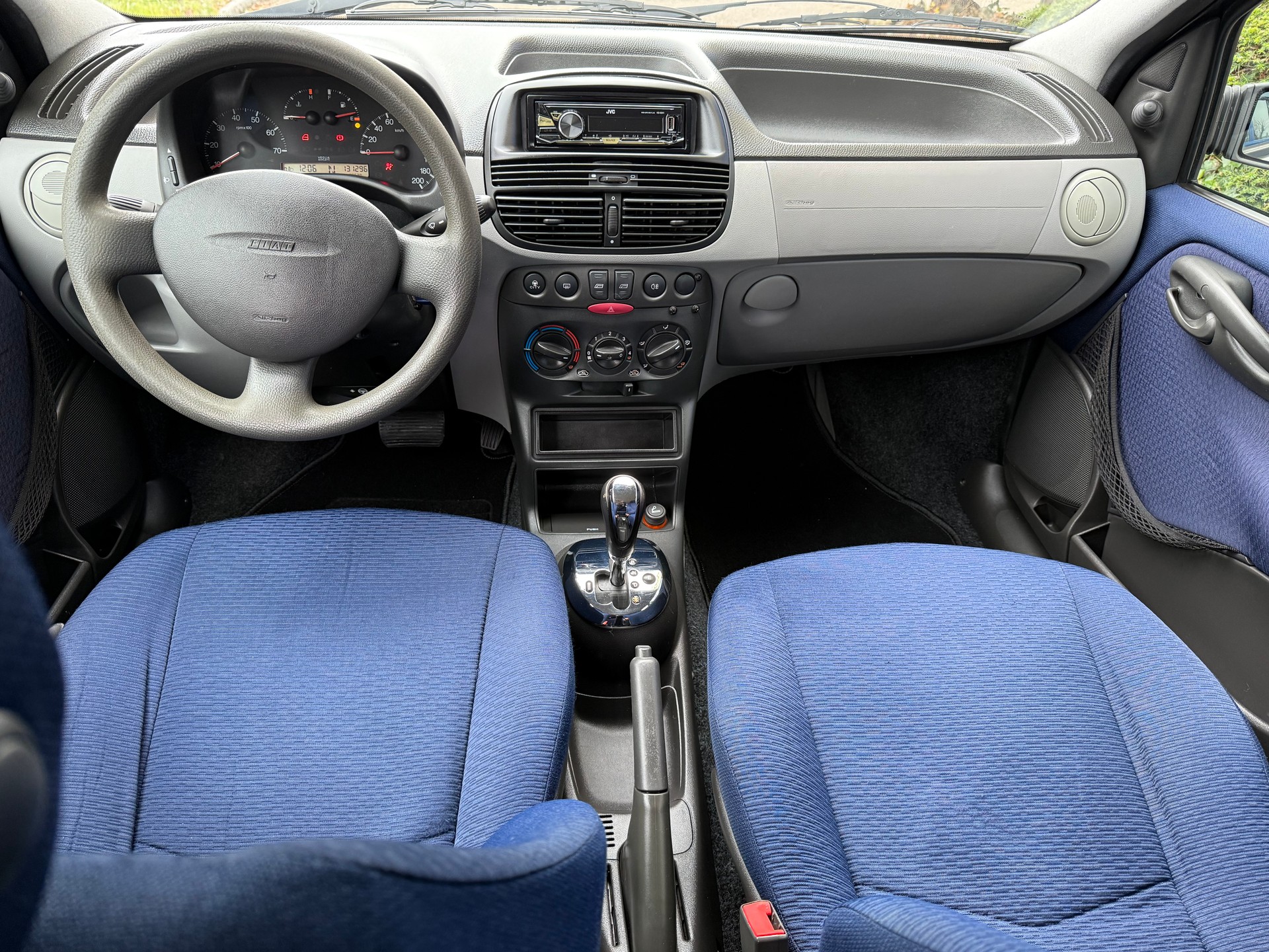 FIAT Punto 1.2 16V ELX Speedgear-image-8