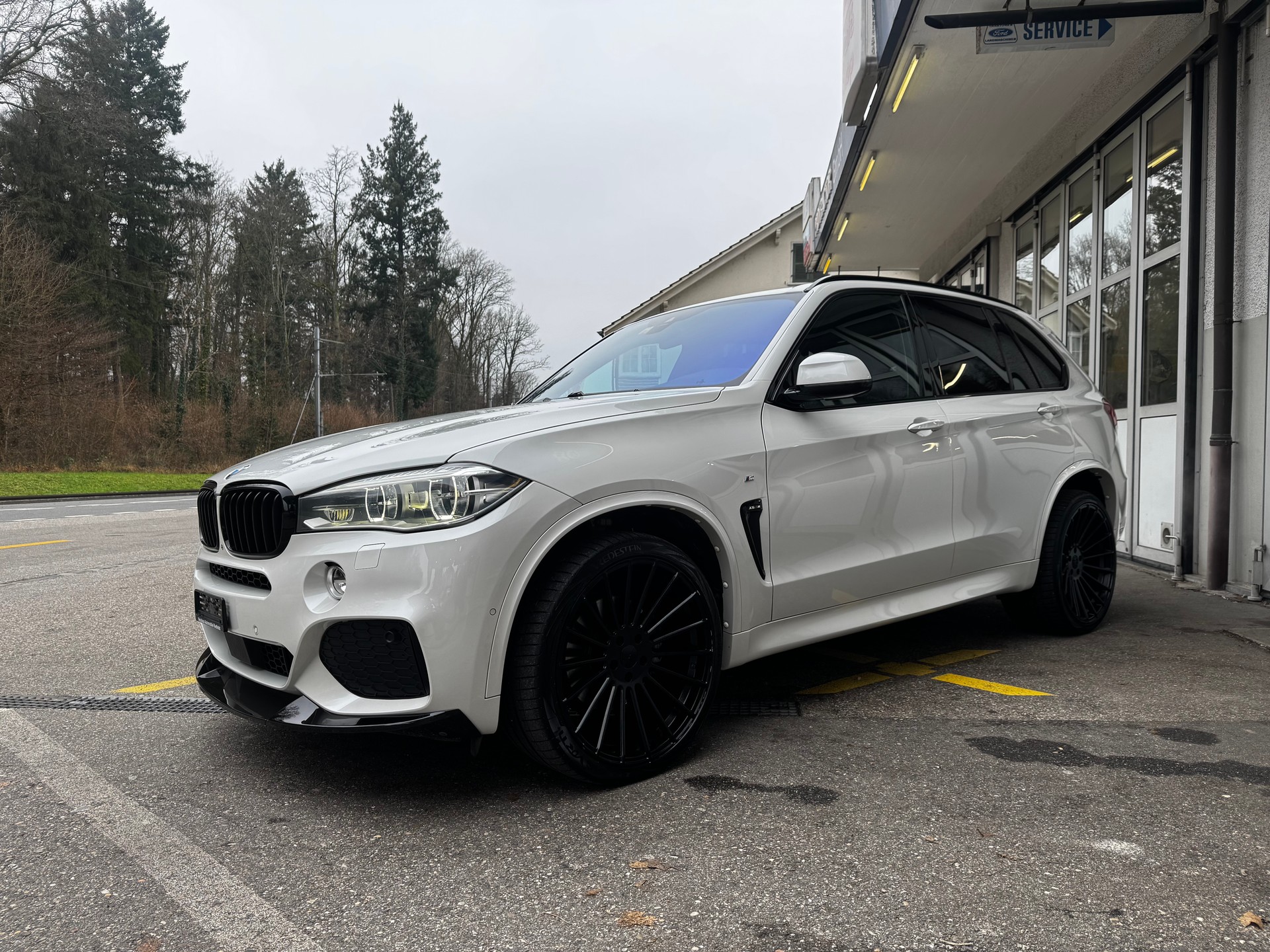 BMW X5 xDrive 40d Steptronic-showroom-element-1