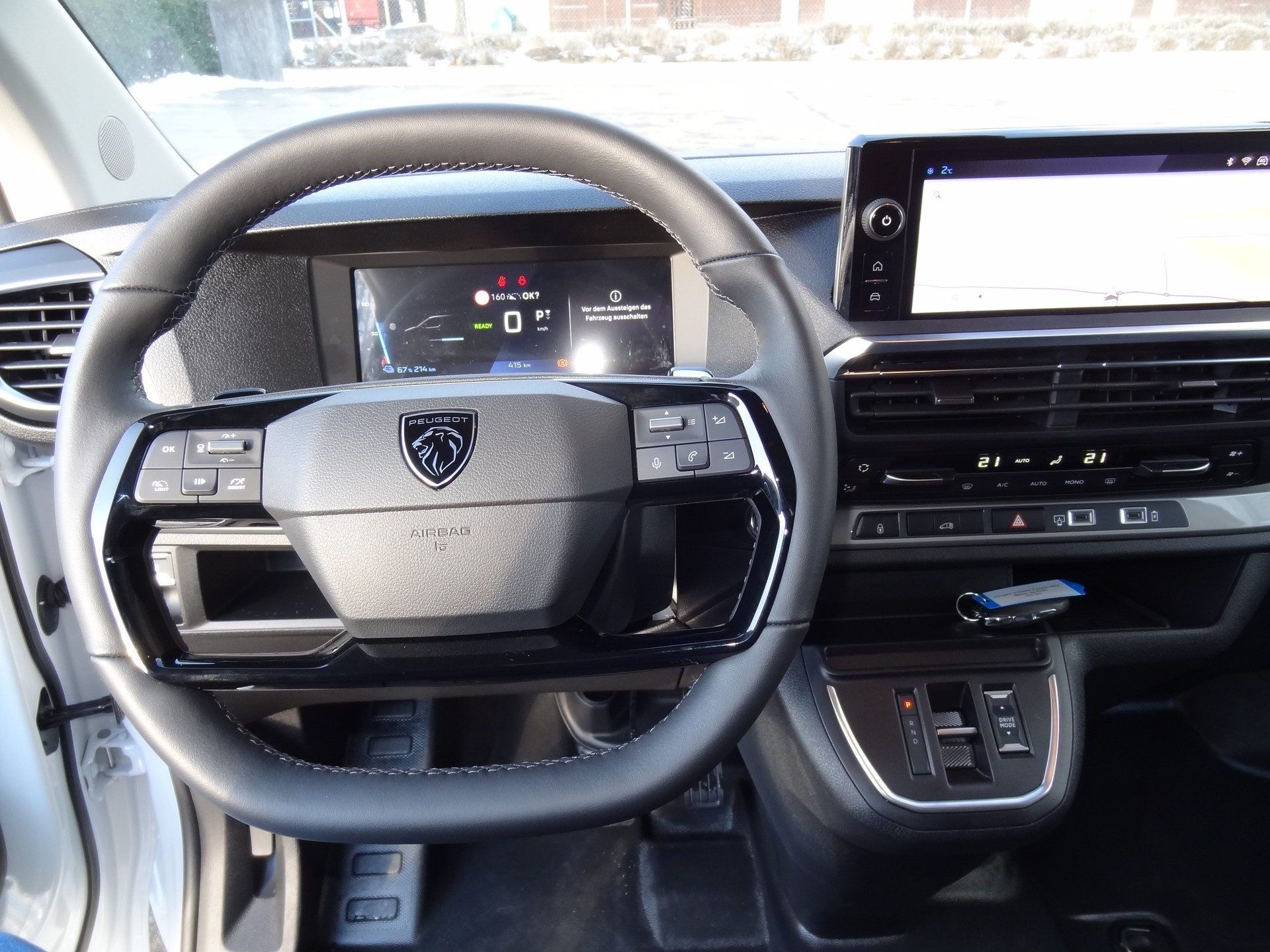 PEUGEOT Expert 75 KWh Standard-image-4