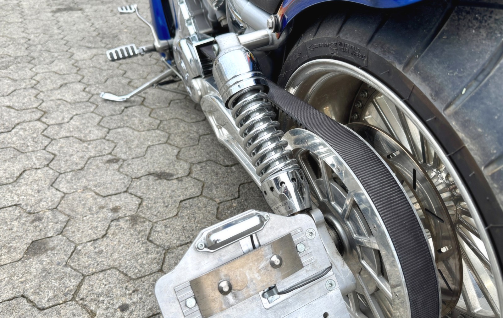 HARLEY-DAVIDSON Harley V-Rod VRSCA 2004 – Rick’s Custom – 280er – KessTech-image-9