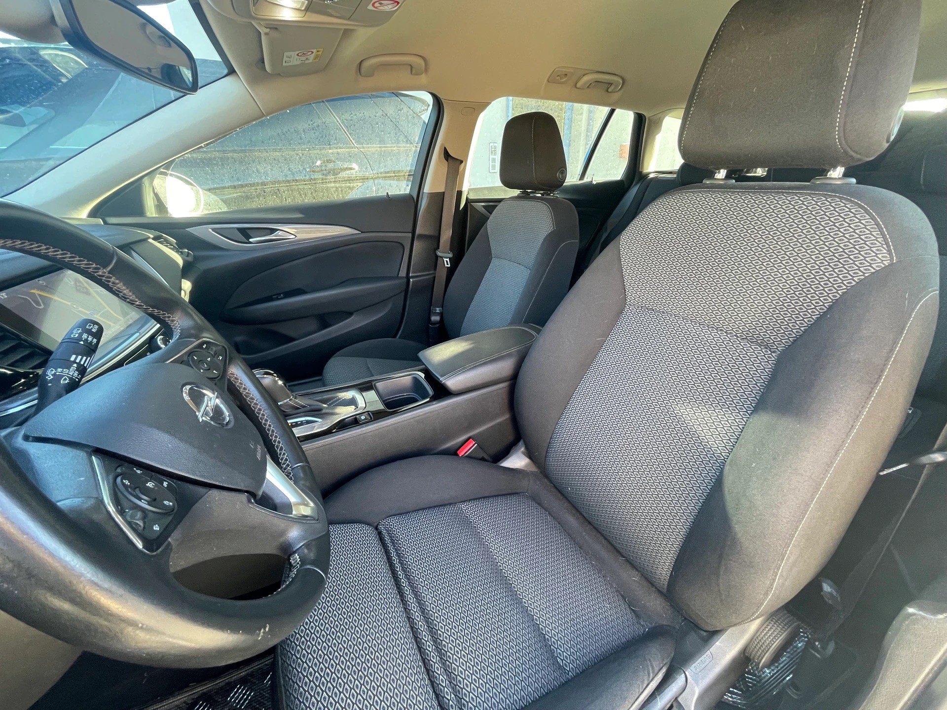 OPEL Insignia 1.6 CDTI Sports Tourer Edition Automatic-image-7