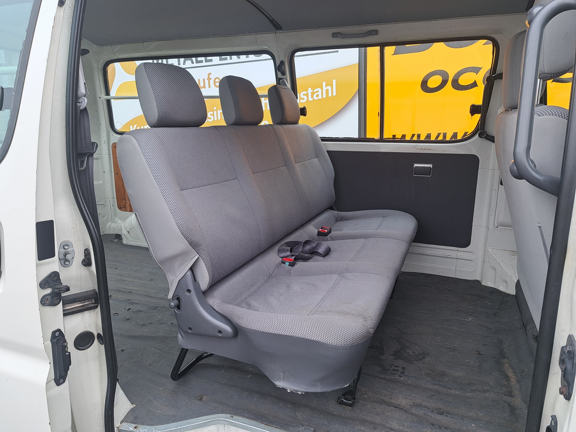 TOYOTA Hiace D-4D Kombi LWB-image-5