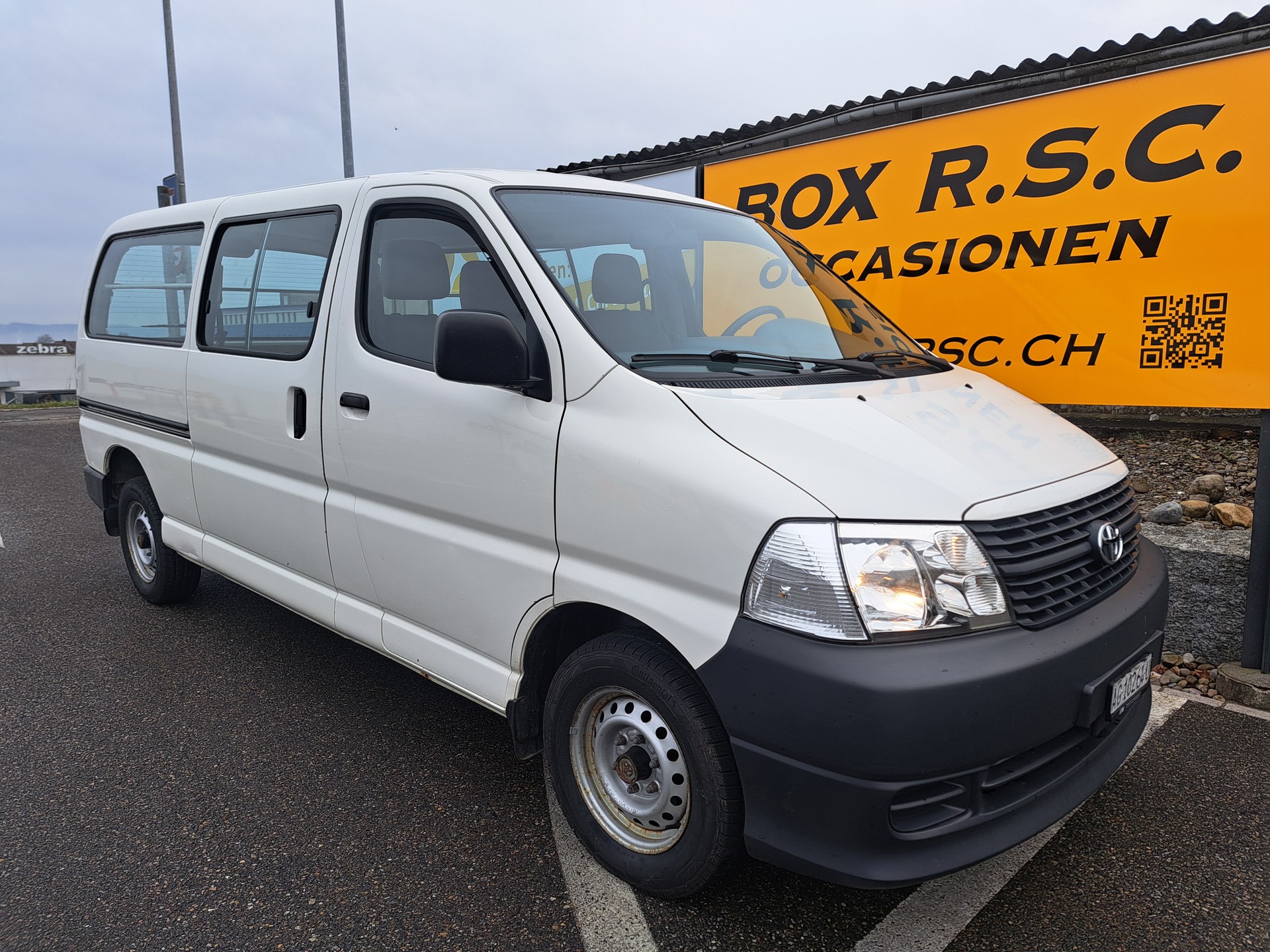 TOYOTA Hiace D-4D Kombi LWB