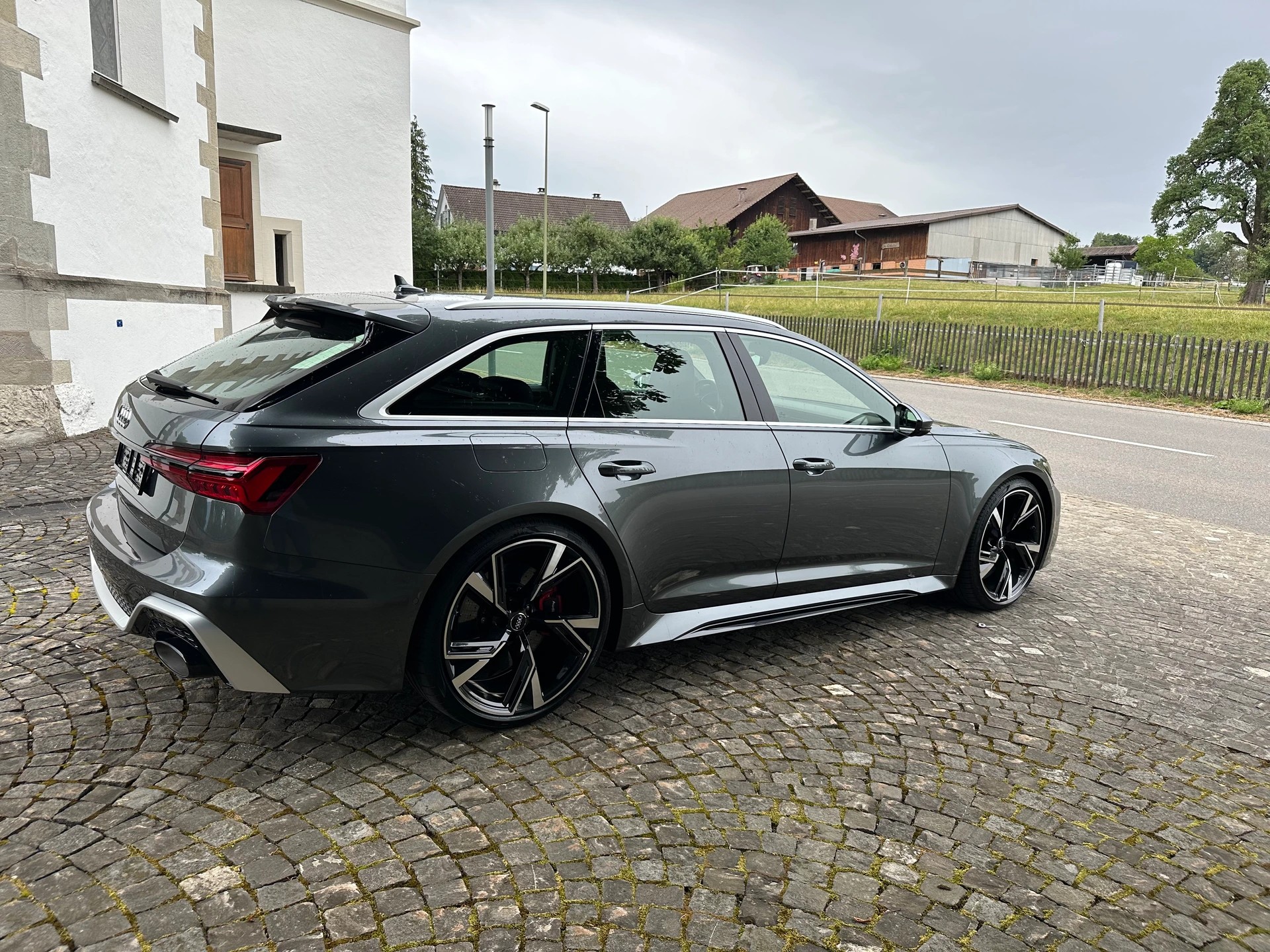 AUDI RS6 Avant 4.0 TFSI V8 quattro /ABT 700 PS / 305km/h-image-3