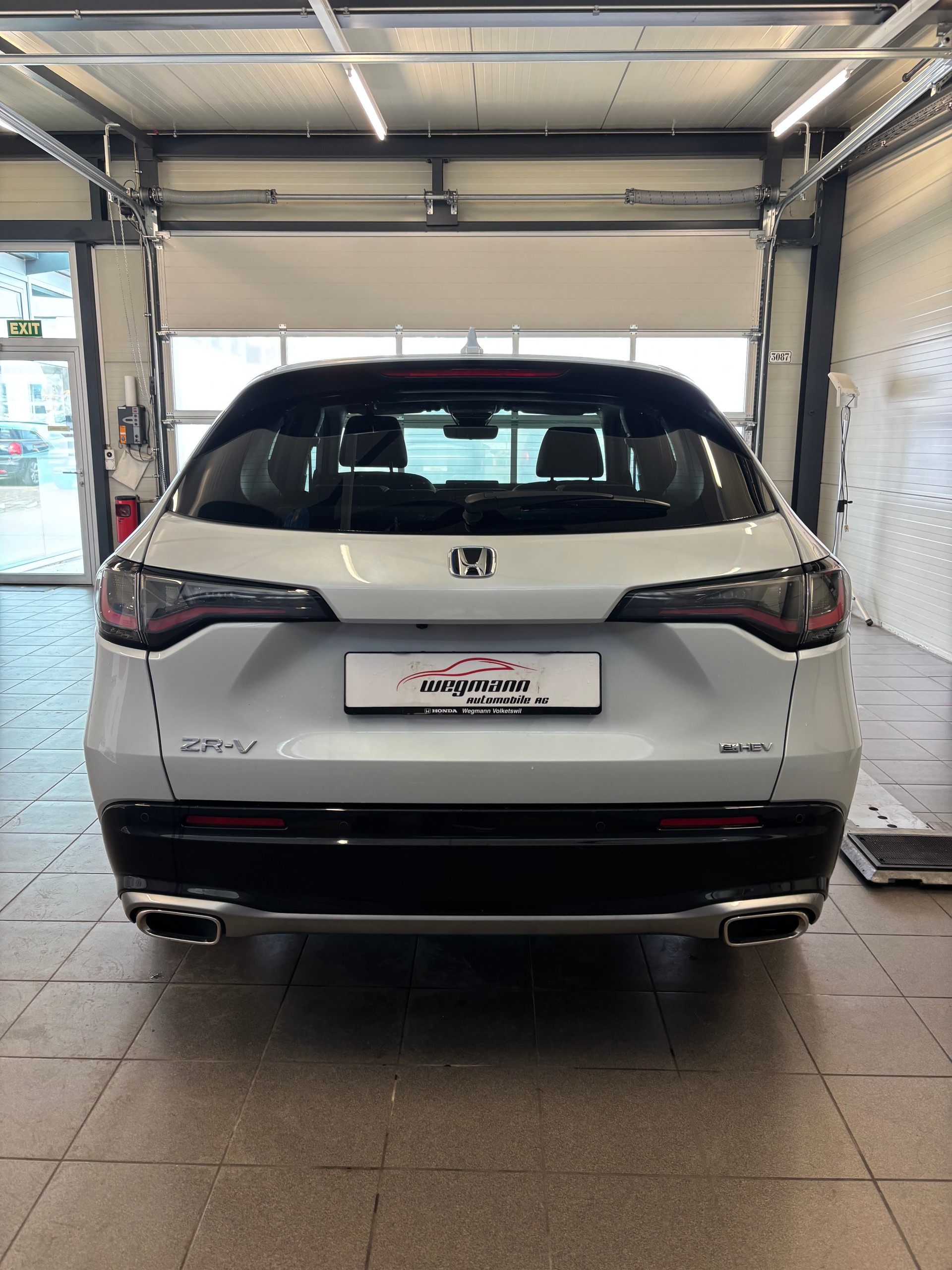 HONDA ZR-V 2.0i MMD Hybrid Advance Automatic-image-4