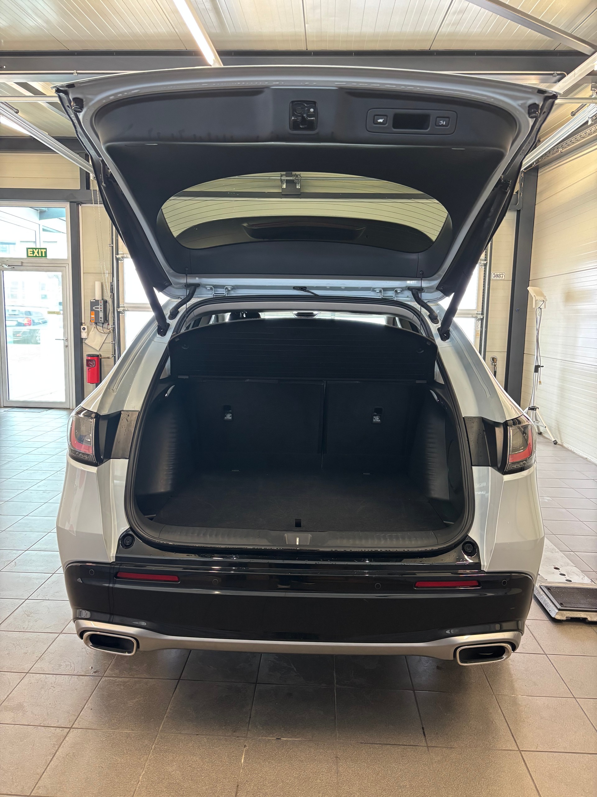 HONDA ZR-V 2.0i MMD Hybrid Advance Automatic-image-13