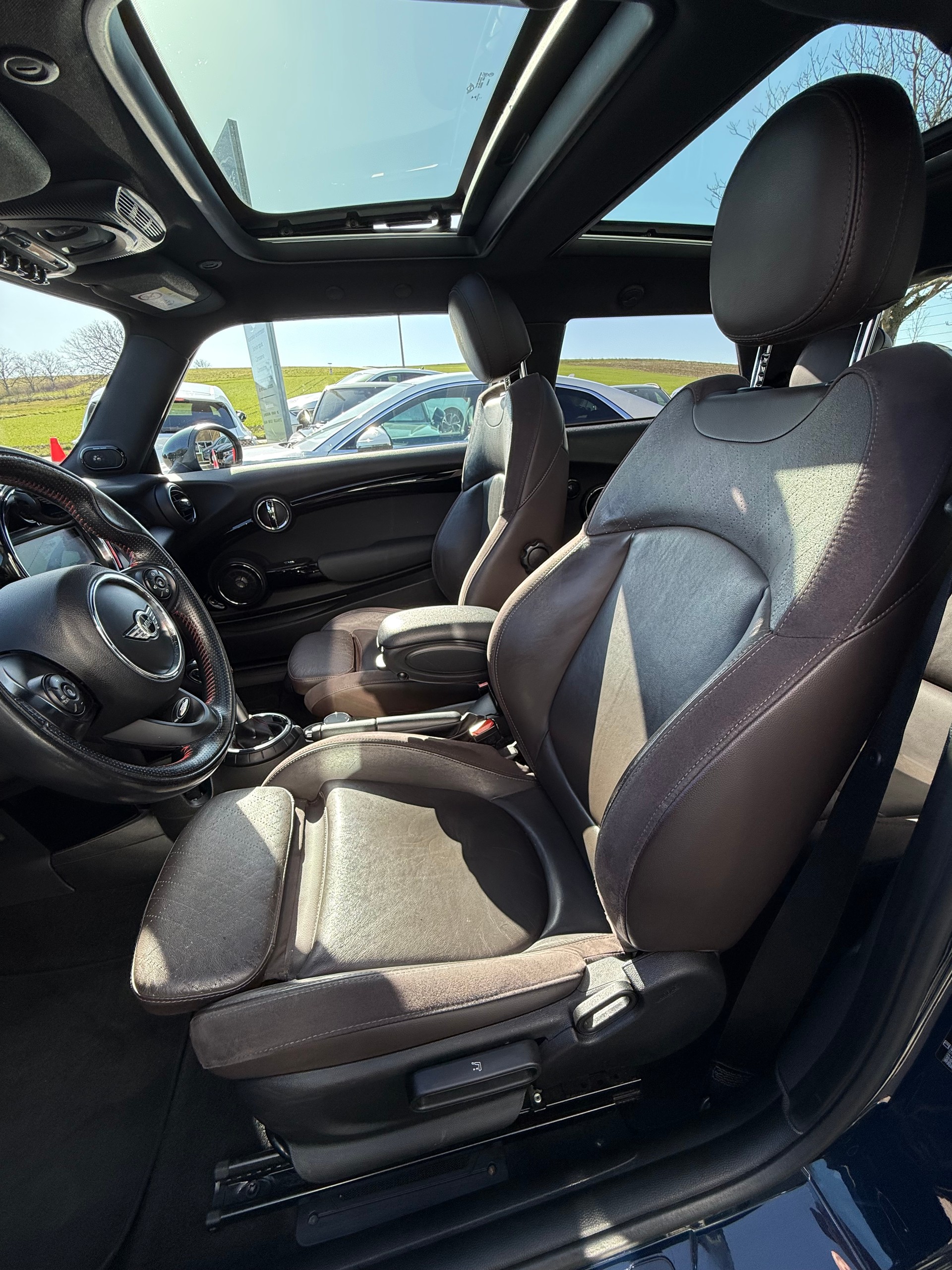 MINI Cooper John Cooper Works Steptronic-showroom-element-3