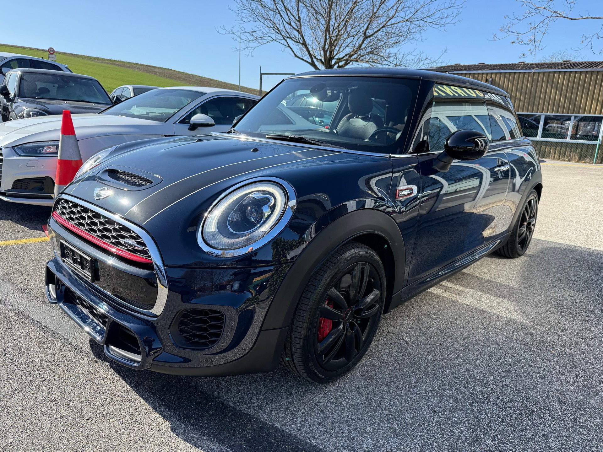 MINI Cooper John Cooper Works Steptronic-showroom-element-1