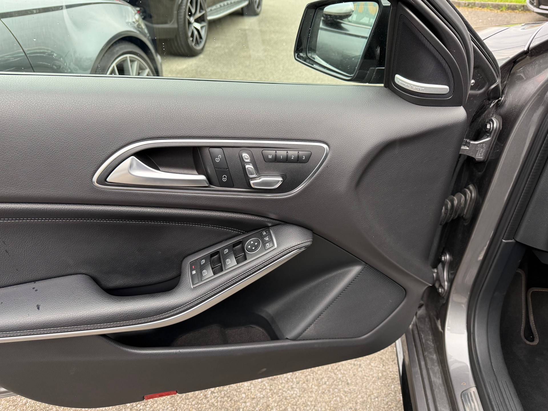 MERCEDES-BENZ A 45 AMG 4Matic Speedshift 7G-DCT-image-13