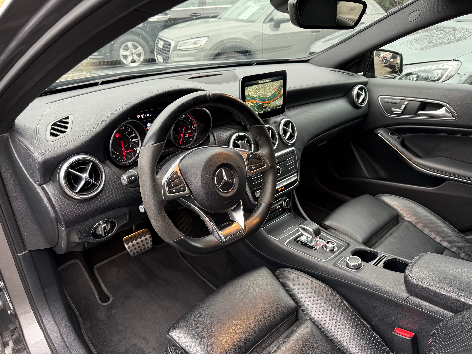 MERCEDES-BENZ A 45 AMG 4Matic Speedshift 7G-DCT-image-7