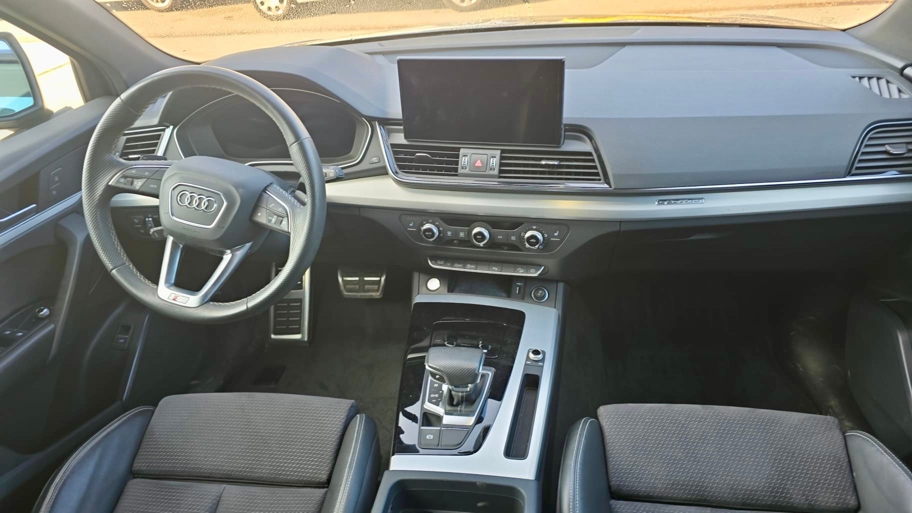 AUDI 40 TFSI S line quattro S-tronic, 204 PS-image-8