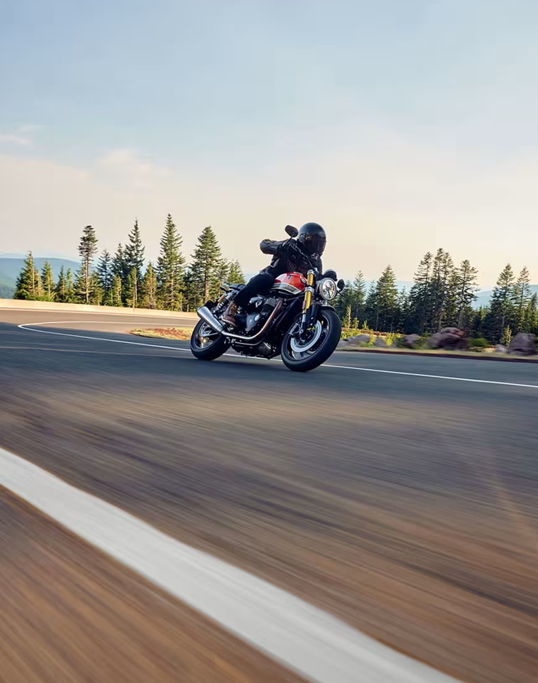 TRIUMPH Speed Twin 1200 RS-image-1