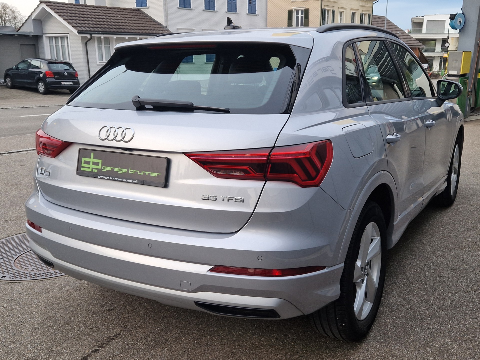 AUDI Q3 35 TFSI advanced S-tronic-image-4