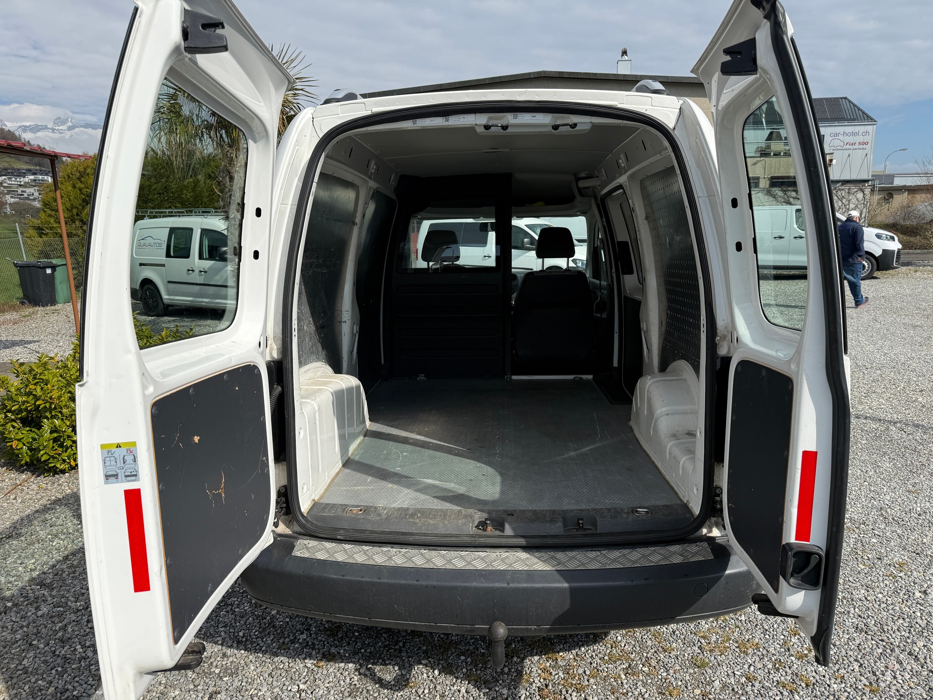 VW Caddy 1.6 TDI BlueMotion Max ab MFK-image-5