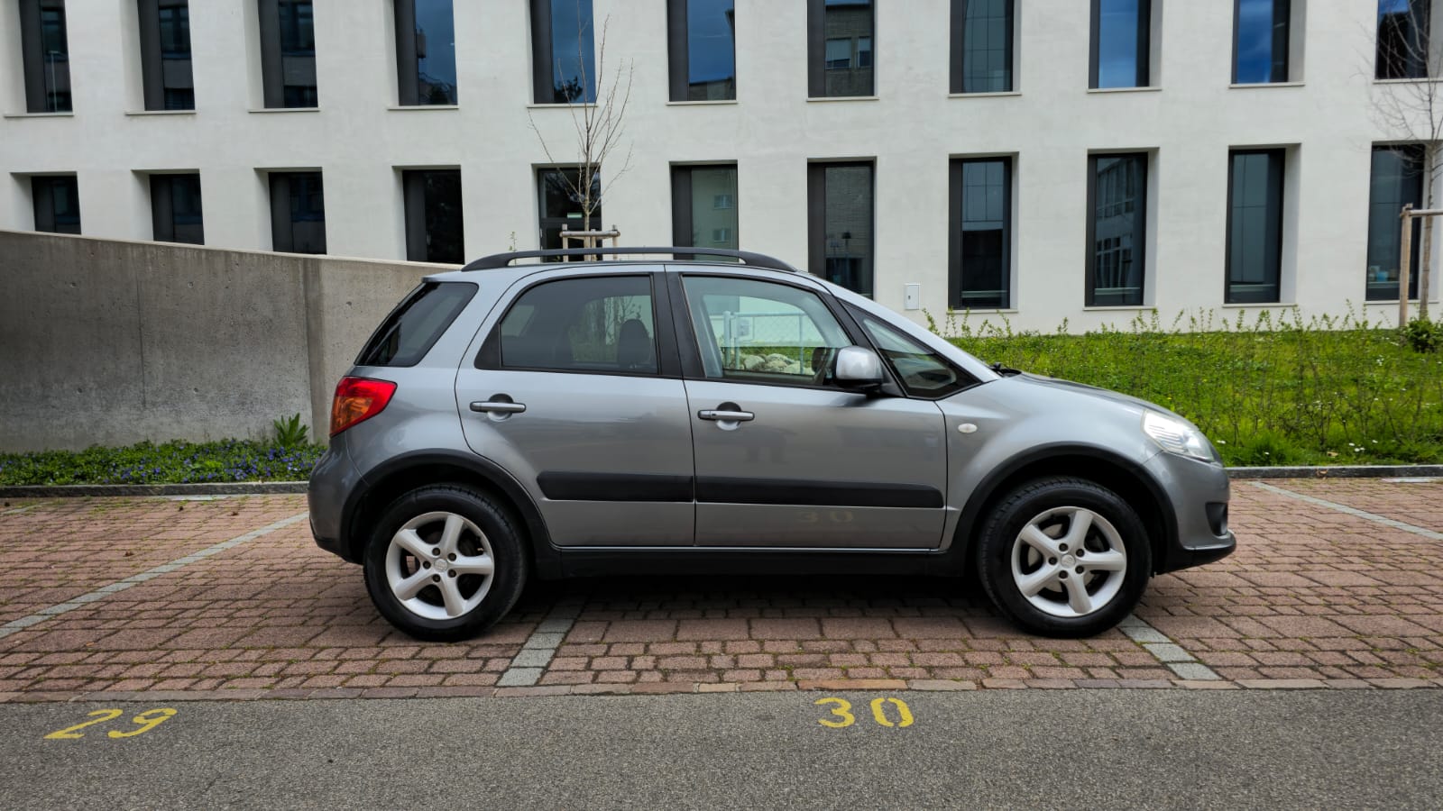 SUZUKI SX4 1.6 16V GL Top 4WD Frisch Ab MFK / Frisch Ab Service-image-3