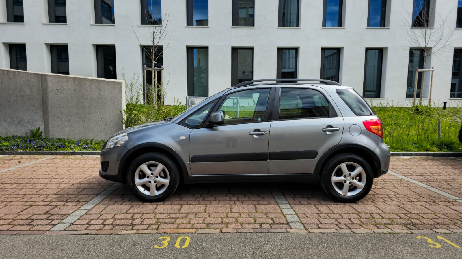 SUZUKI SX4 1.6 16V GL Top 4WD Frisch Ab MFK / Frisch Ab Service-image-4