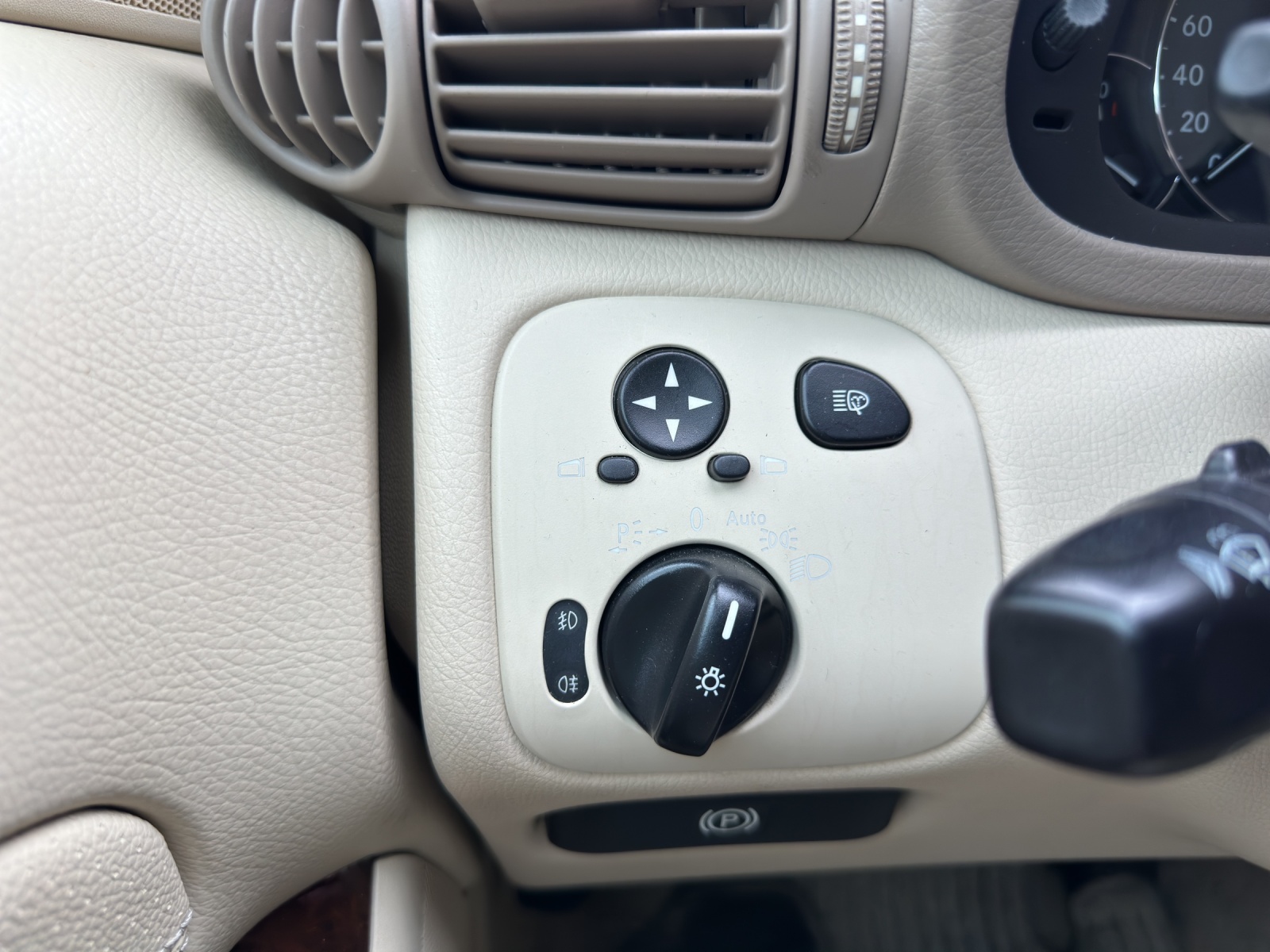 MERCEDES-BENZ C 280 Elégance 4Matic Automatic-image-16