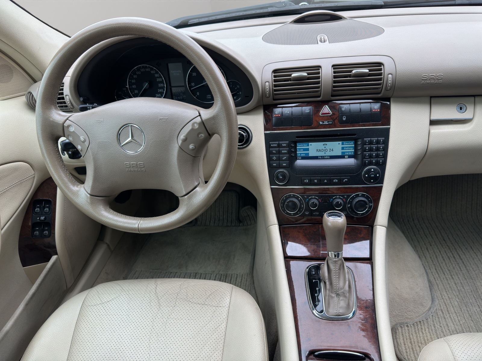 MERCEDES-BENZ C 280 Elégance 4Matic Automatic-image-10