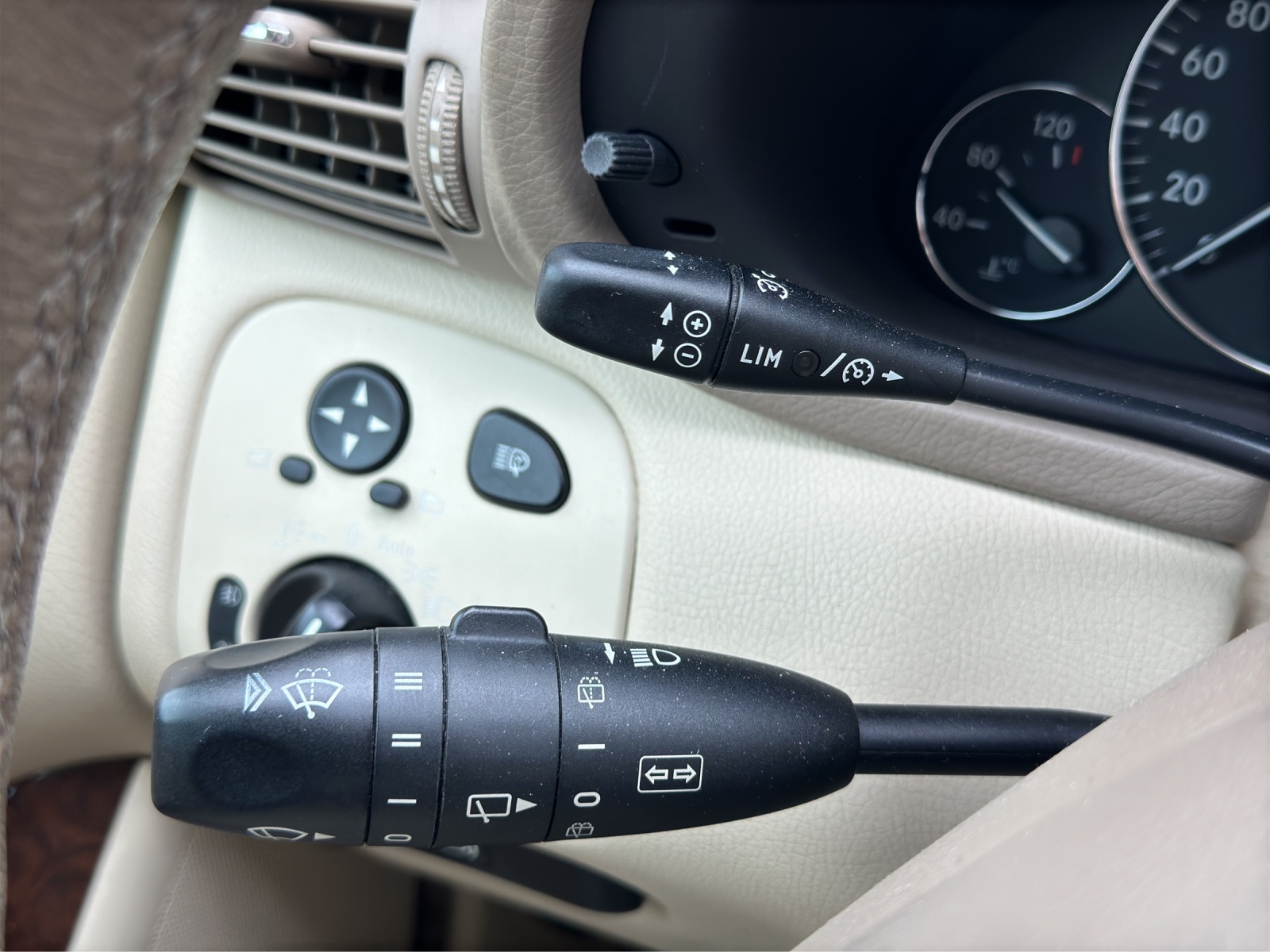 MERCEDES-BENZ C 280 Elégance 4Matic Automatic-image-14