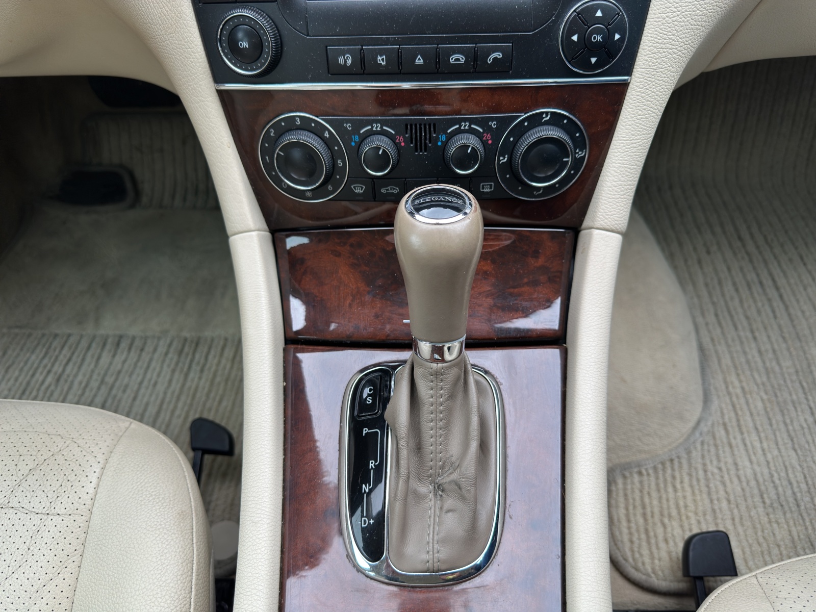 MERCEDES-BENZ C 280 Elégance 4Matic Automatic-image-12