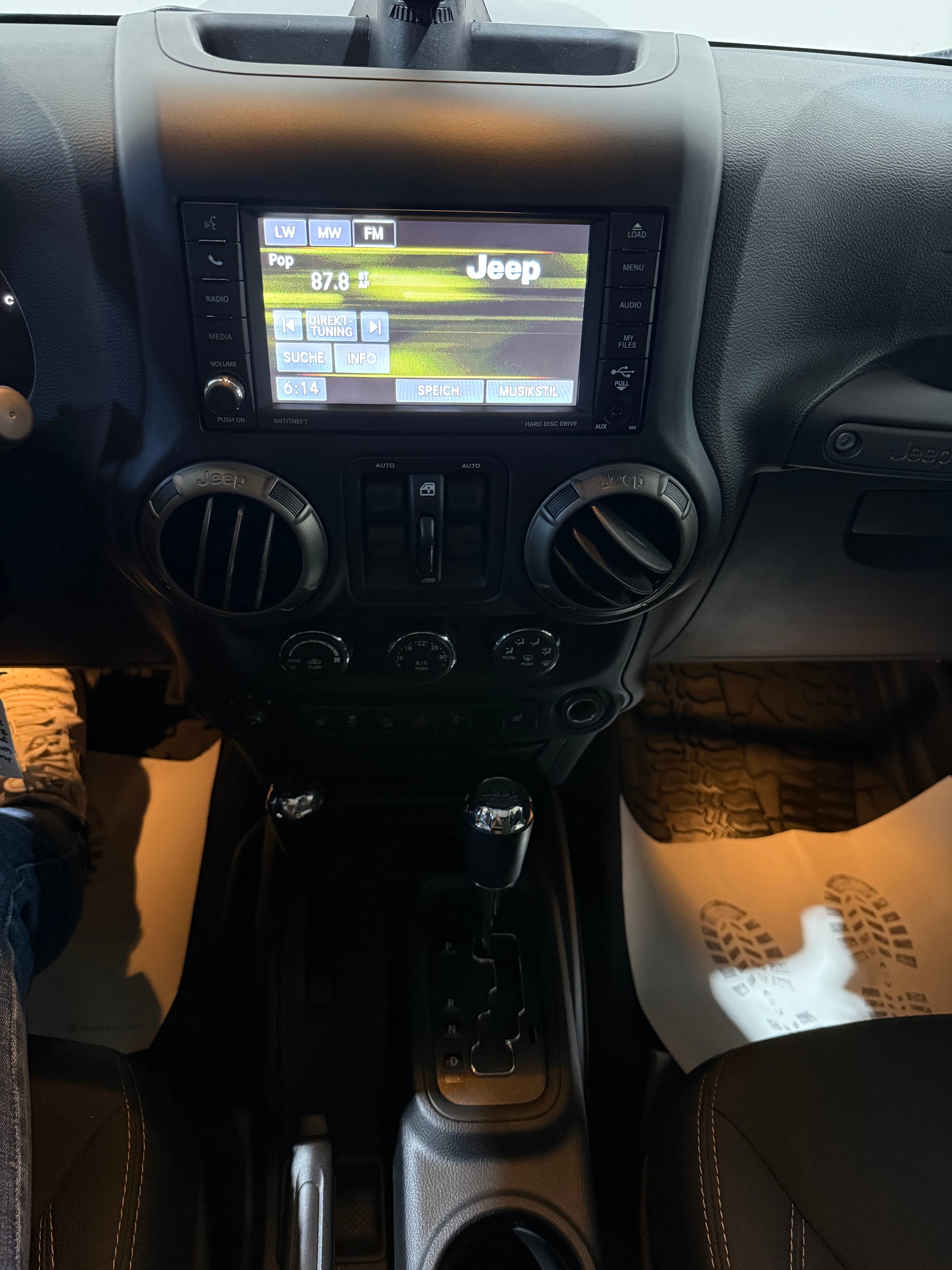JEEP Wrangler 2.8CRD Unlimited JK Edition Aut.-image-14