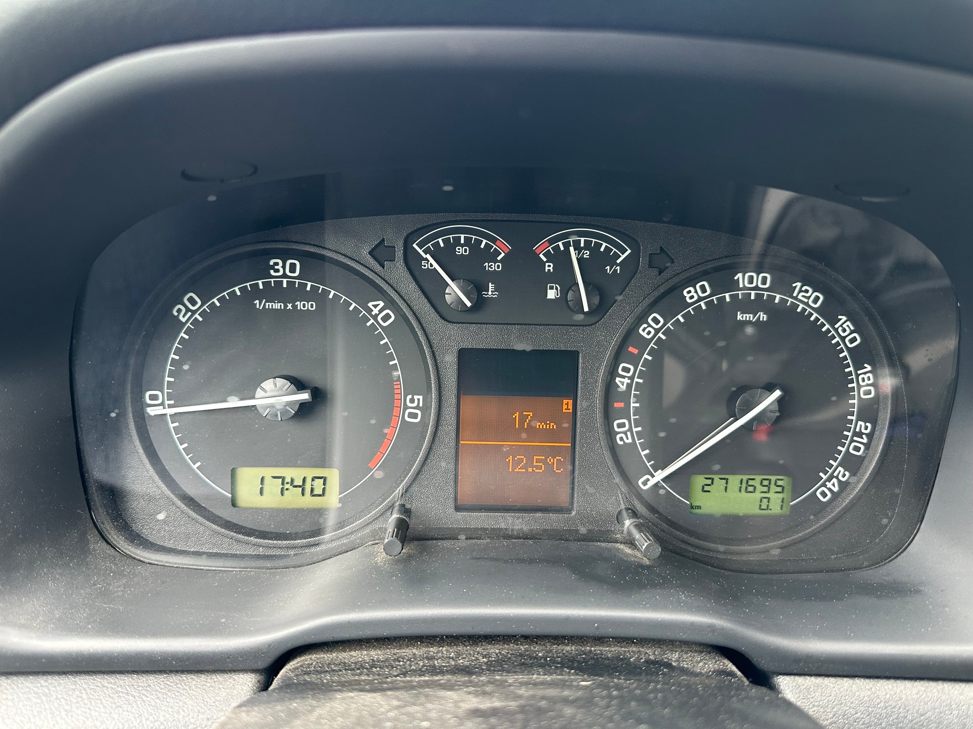 SKODA Octavia 1.9 TDI Elegance 4x4-image-14