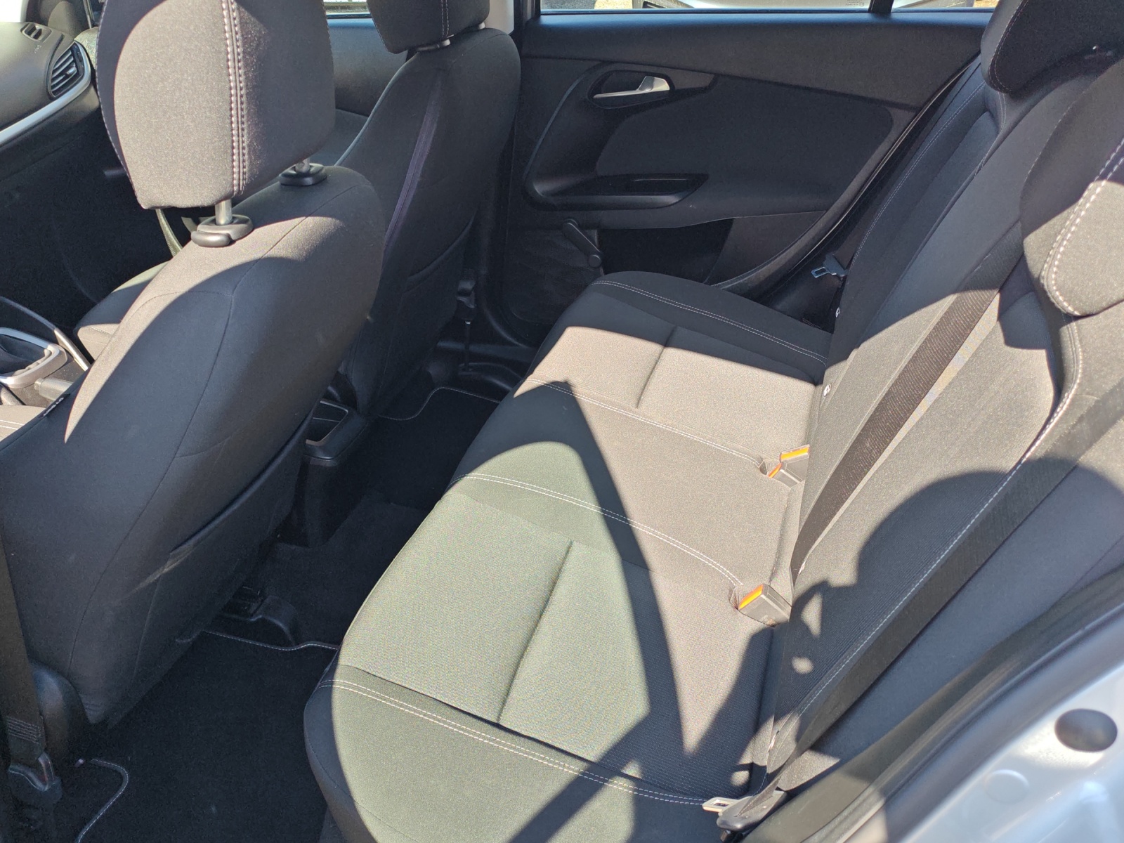FIAT Tipo 1.4T Pop [Expertise du jour + Garantie 12 mois + Service & Immat. Offerts]-image-11
