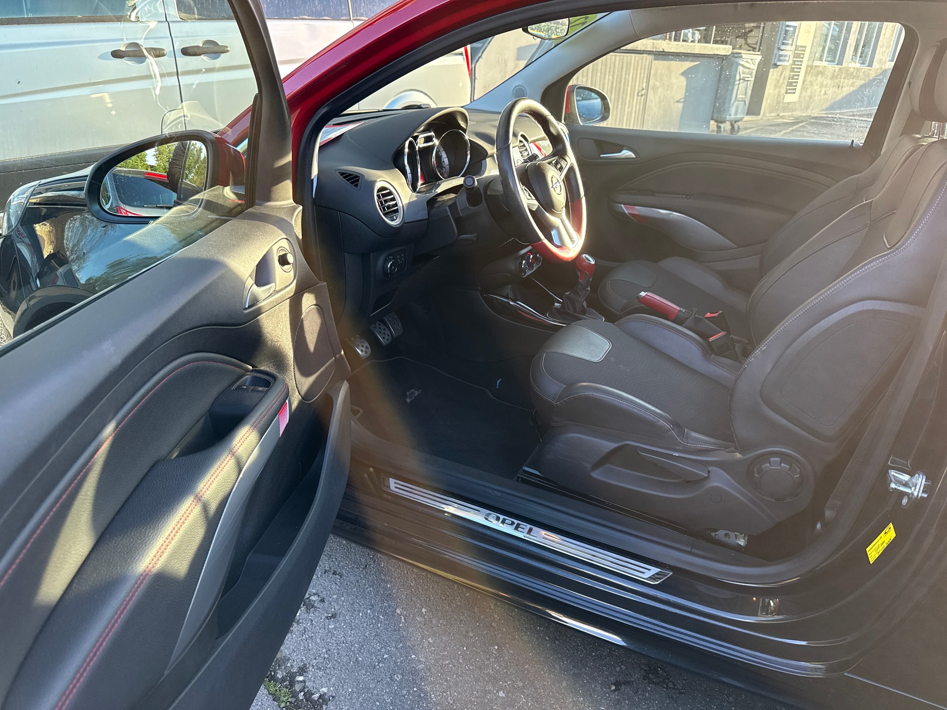 OPEL Adam 1.4 Turbo S-showroom-element-3