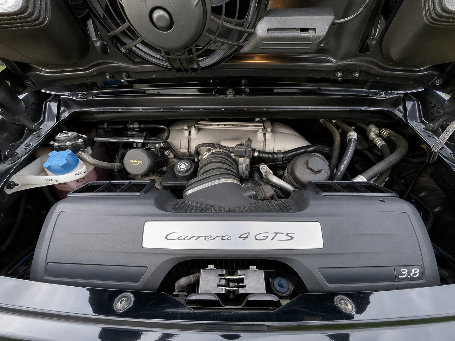 PORSCHE 911 (997.2) Carrera 4 GTS PDK-showroom-element-3