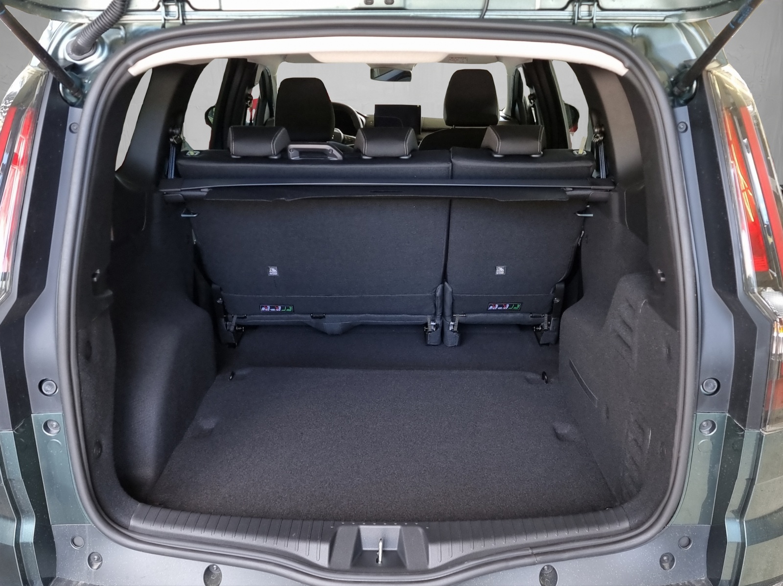 DACIA Jogger 1.8 Hybrid Journey-image-9