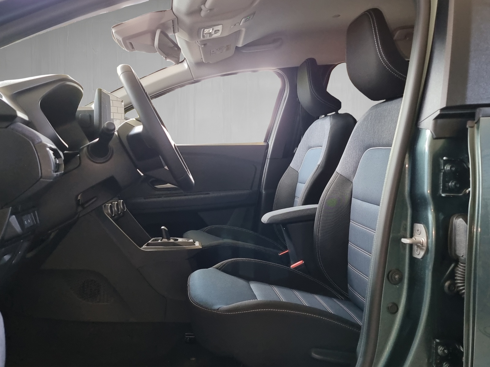 DACIA Jogger 1.8 Hybrid Journey-image-6