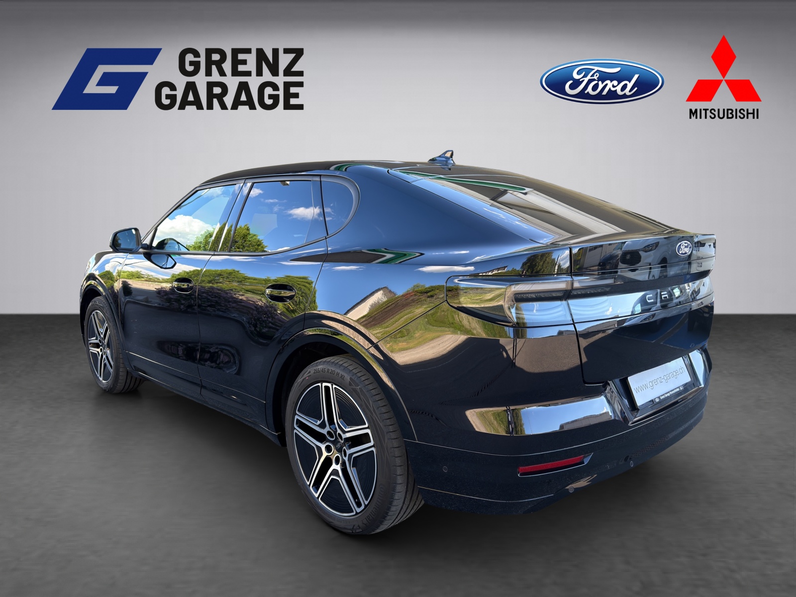 FORD Capri Extended Range Premium-image-2
