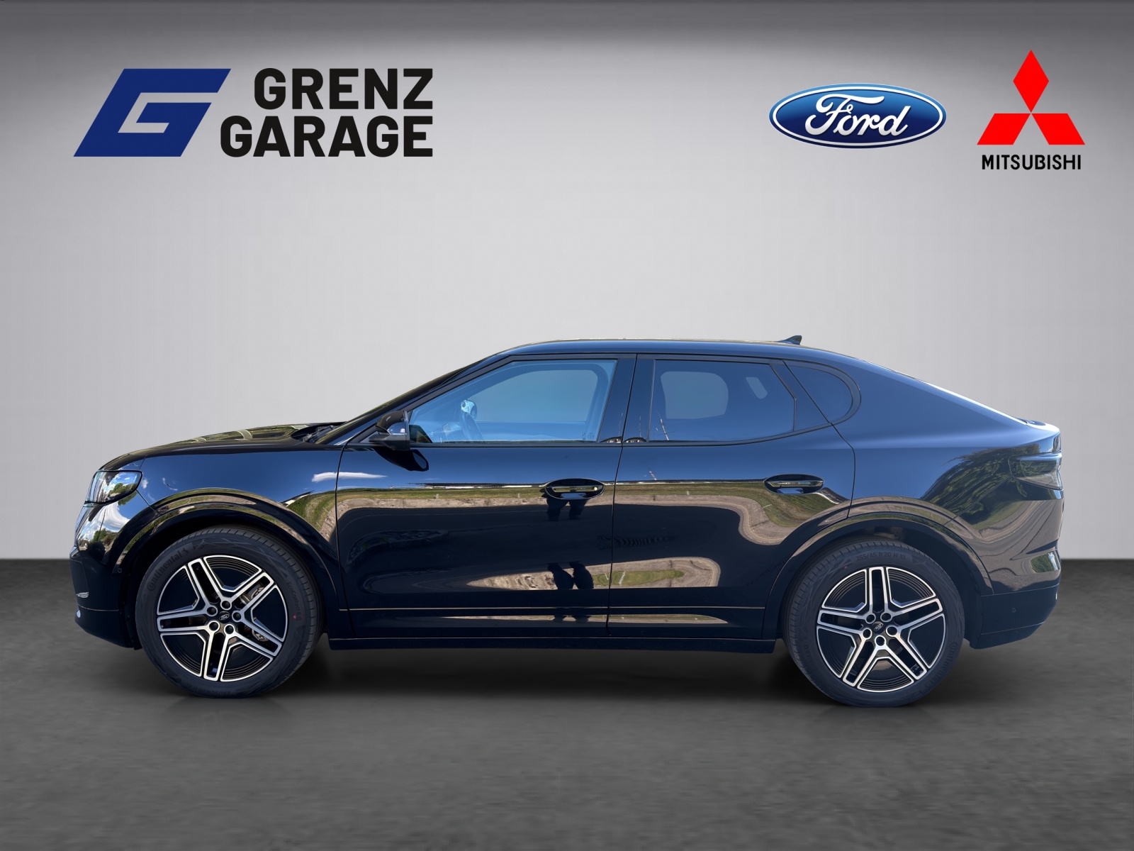 FORD Capri Extended Range Premium-image-1