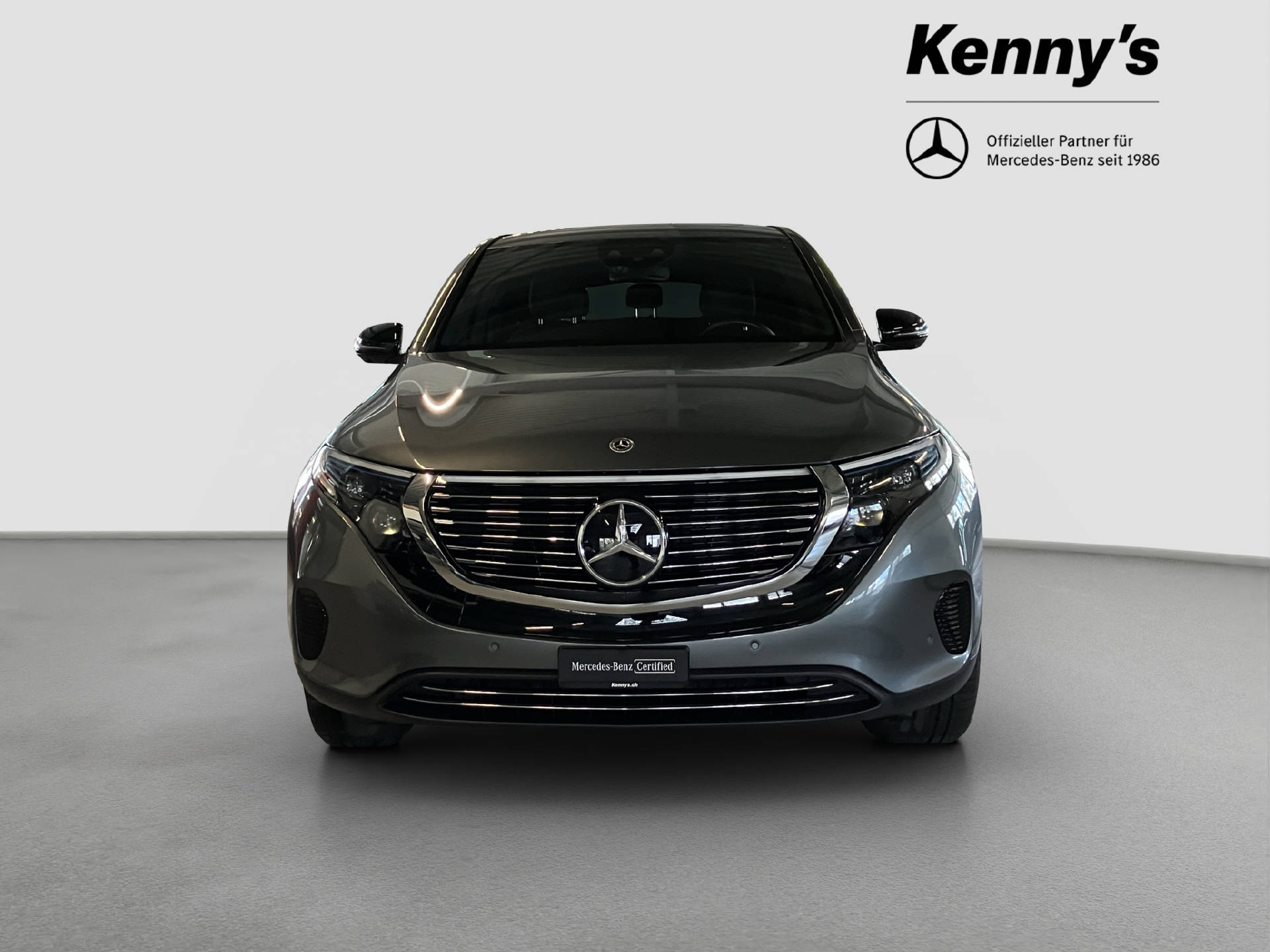 MERCEDES-BENZ EQC 400 4MATIC-showroom-element-2