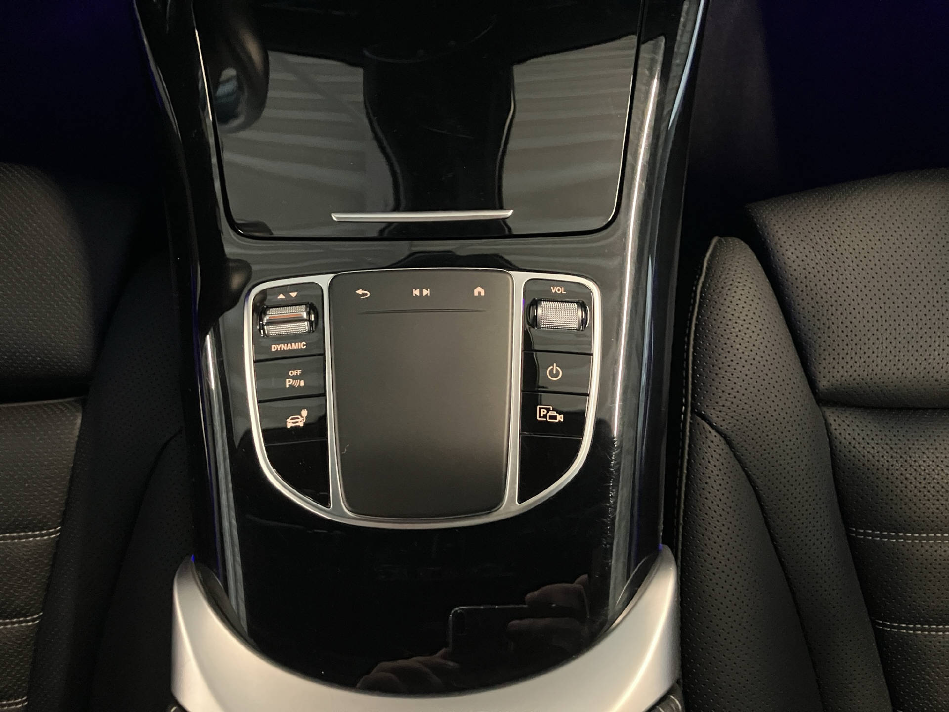 MERCEDES-BENZ EQC 400 4MATIC-image-10