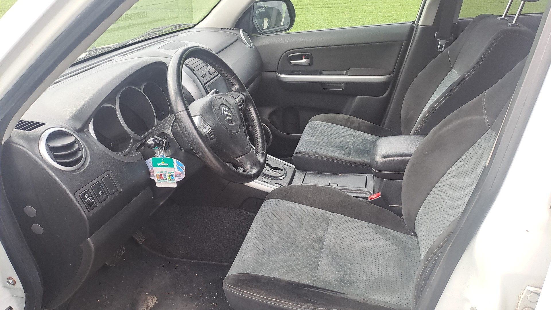 SUZUKI Grand Vitara 2.4 16V GL Top Automatic-image-12