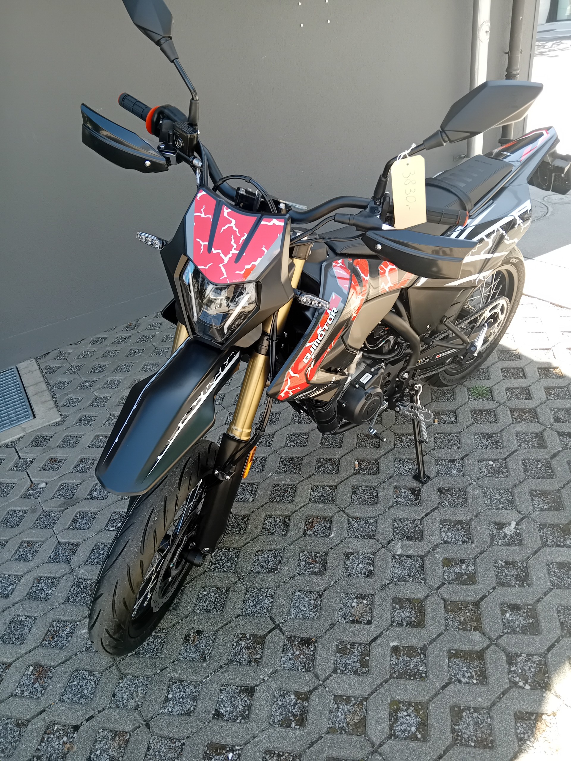 QJ COV 125-image-2
