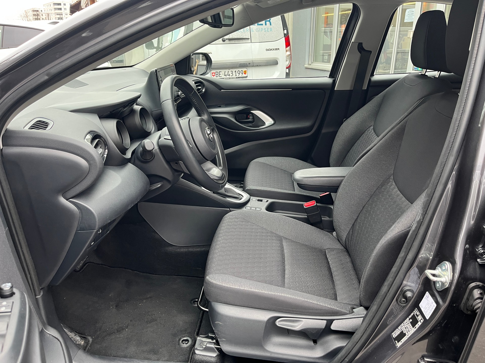 TOYOTA 1.5 VVT-i HSD-image-8