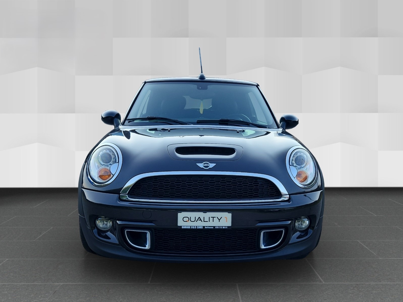 MINI Cooper S Cabriolet Steptronic-image-1