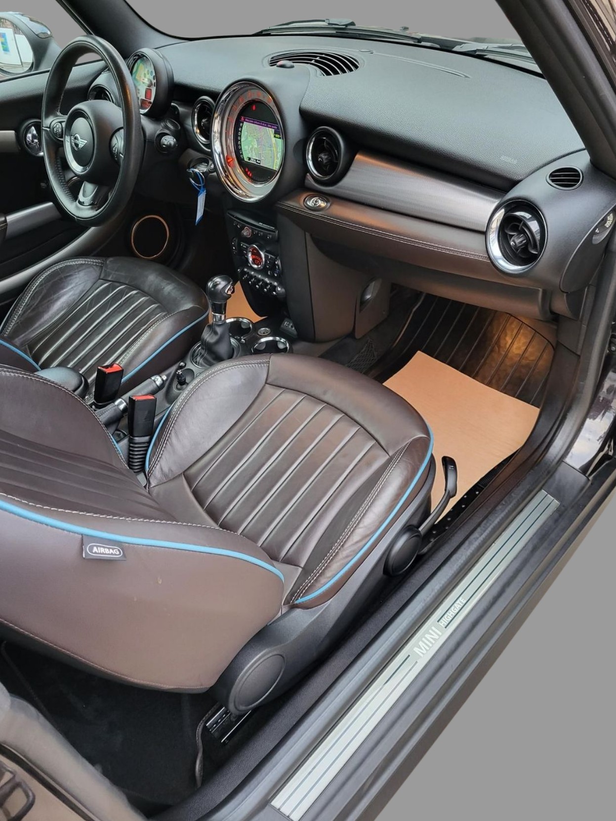 MINI Cooper S Cabriolet Steptronic-image-14