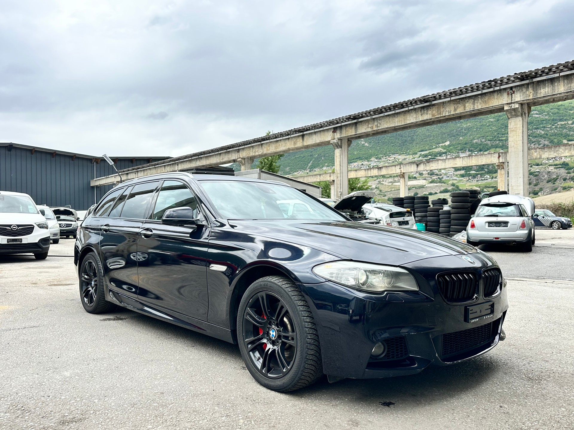 BMW 530d xDrive Touring Steptronic-image-1
