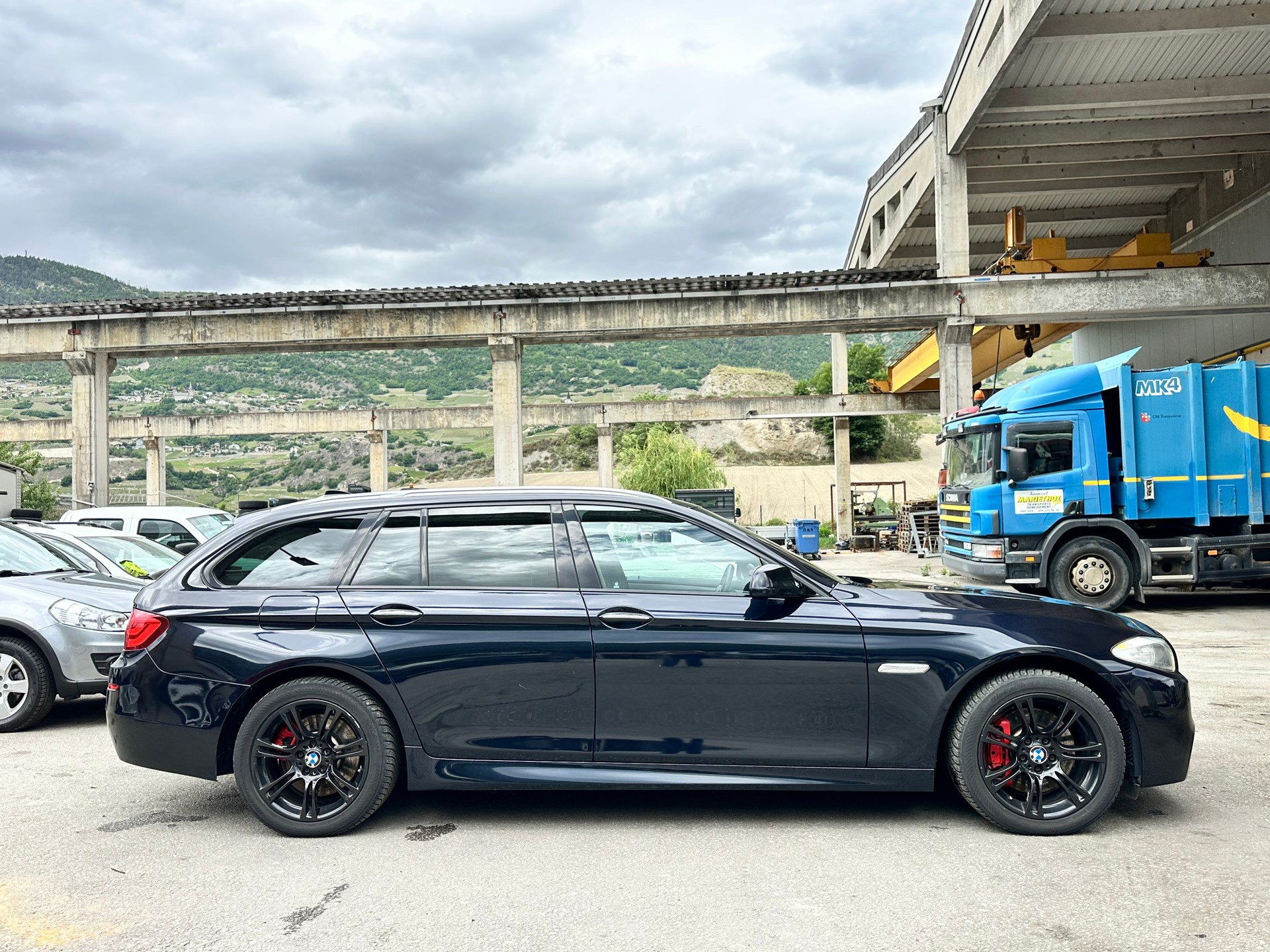 BMW 530d xDrive Touring Steptronic-image-6