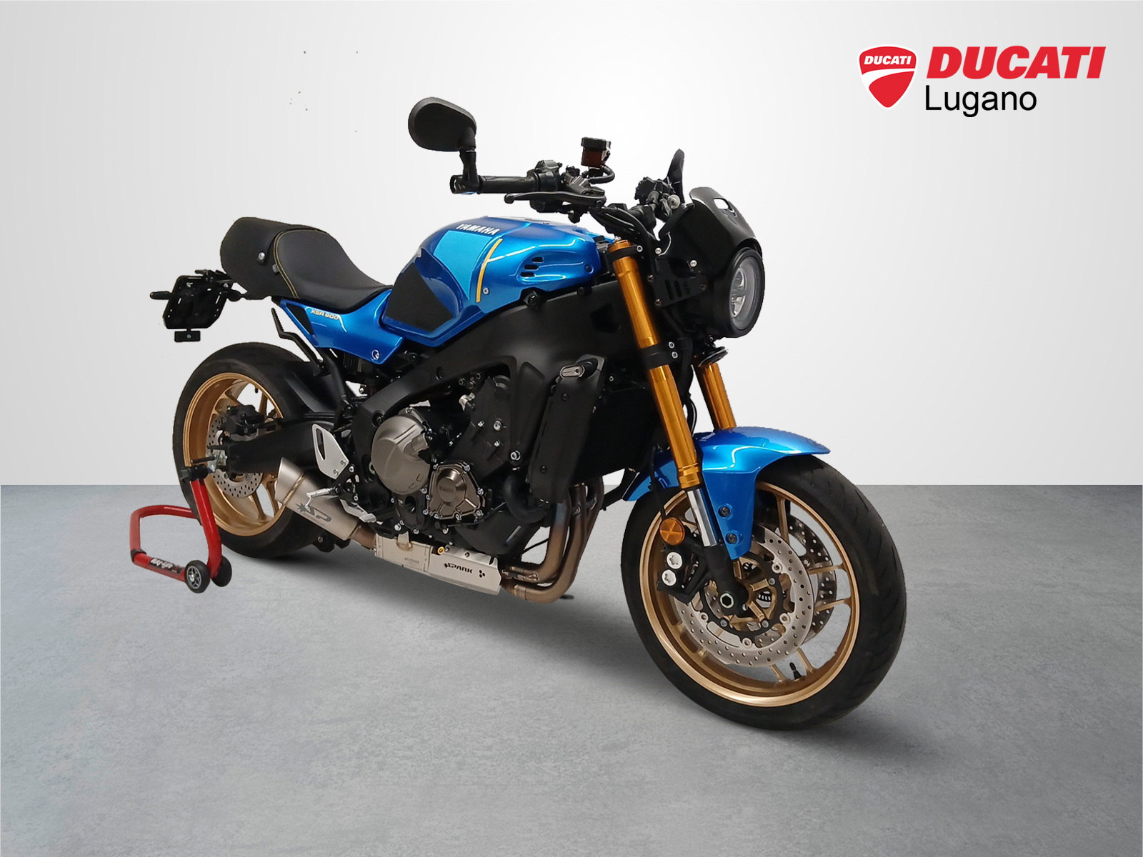 YAMAHA XSR 900