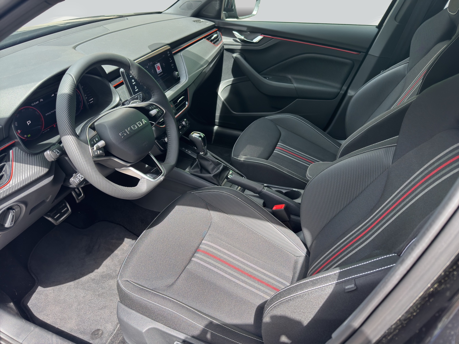 SKODA Kamiq 1.5 TSI Monte Carlo DSG-image-6